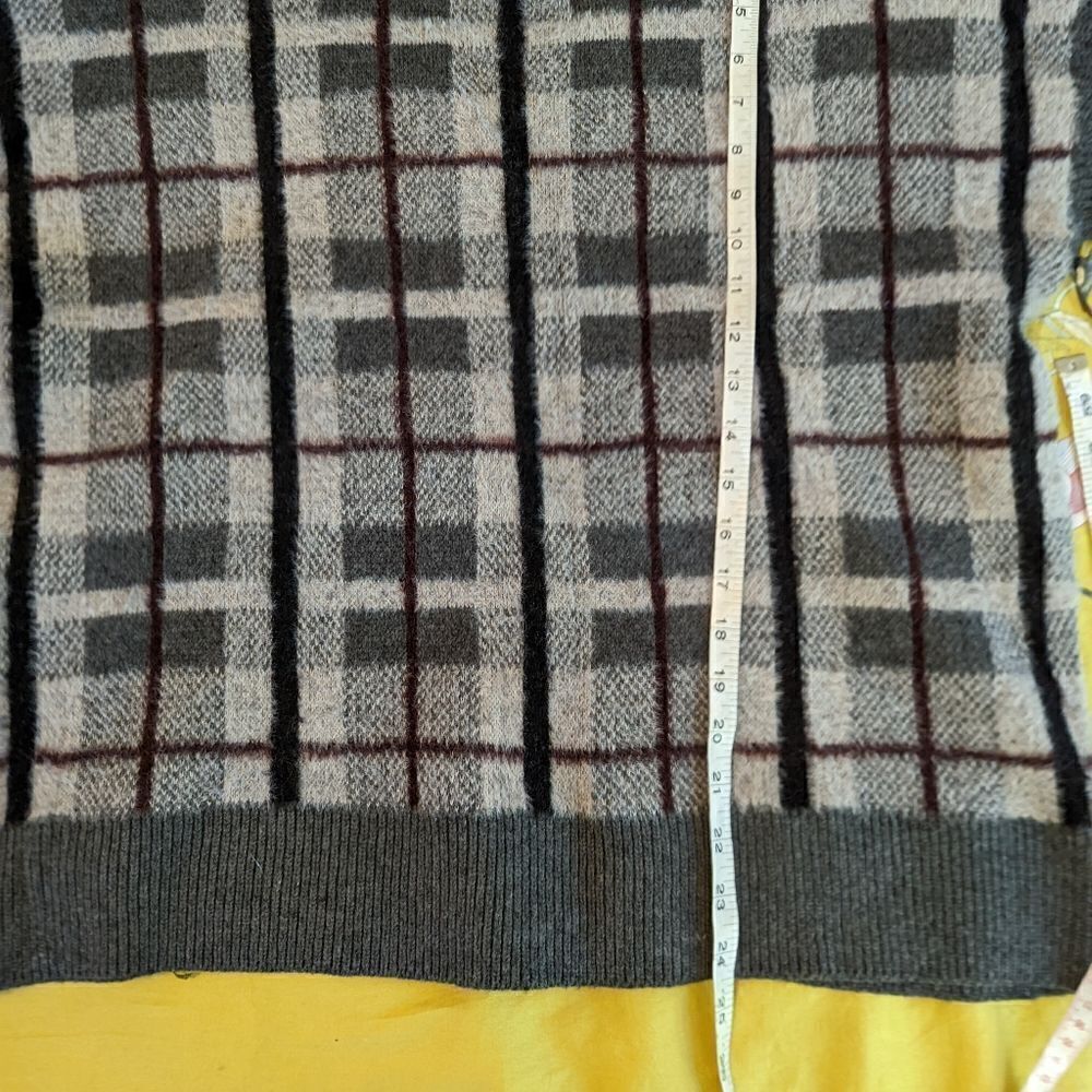 VINCE camuto grey tartan crew neck sweater sz xl - Picture 4 of 5